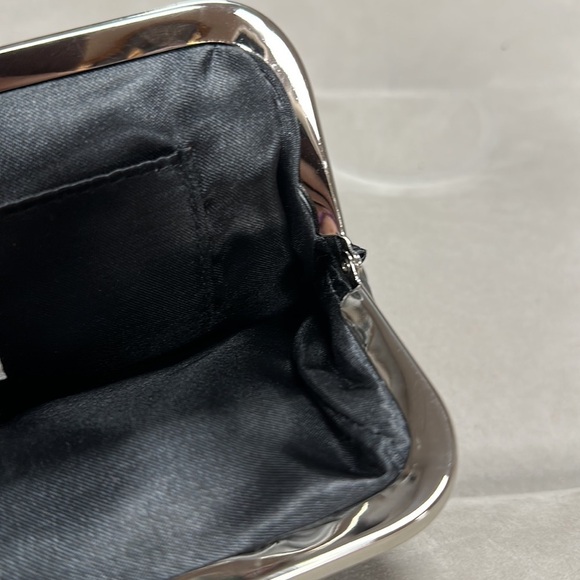 Super Cute GAP Black Clutch Purse with  Silver Sequins, Metal top & closure - Picture 6 of 8